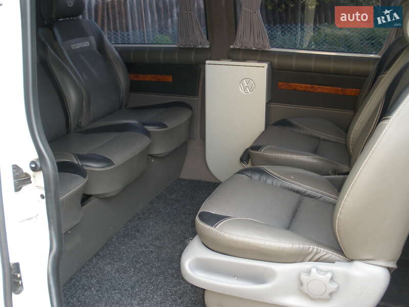 Минивэн Volkswagen Transporter 2006 в Березнеговатом