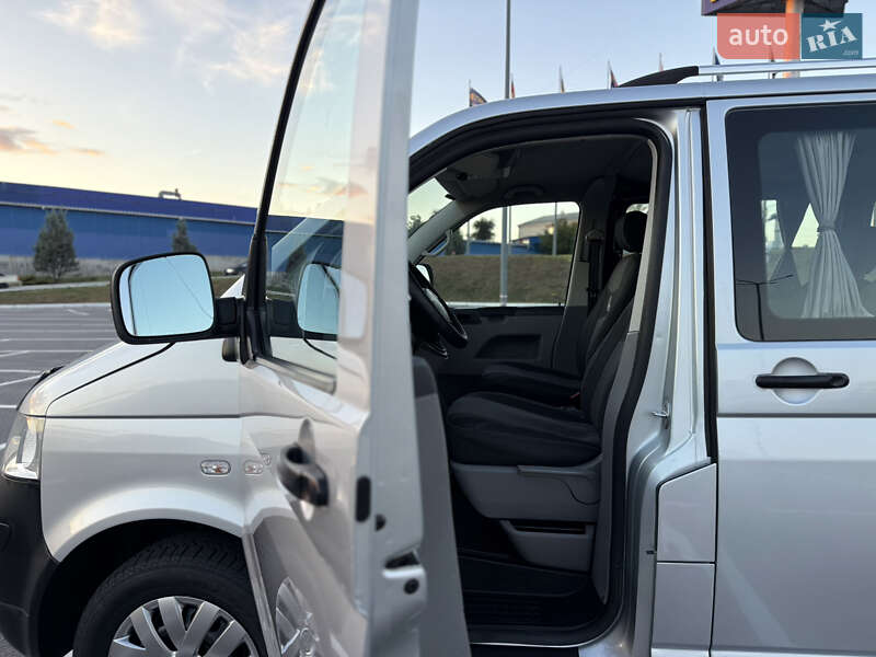 Минивэн Volkswagen Transporter 2008 в Виннице