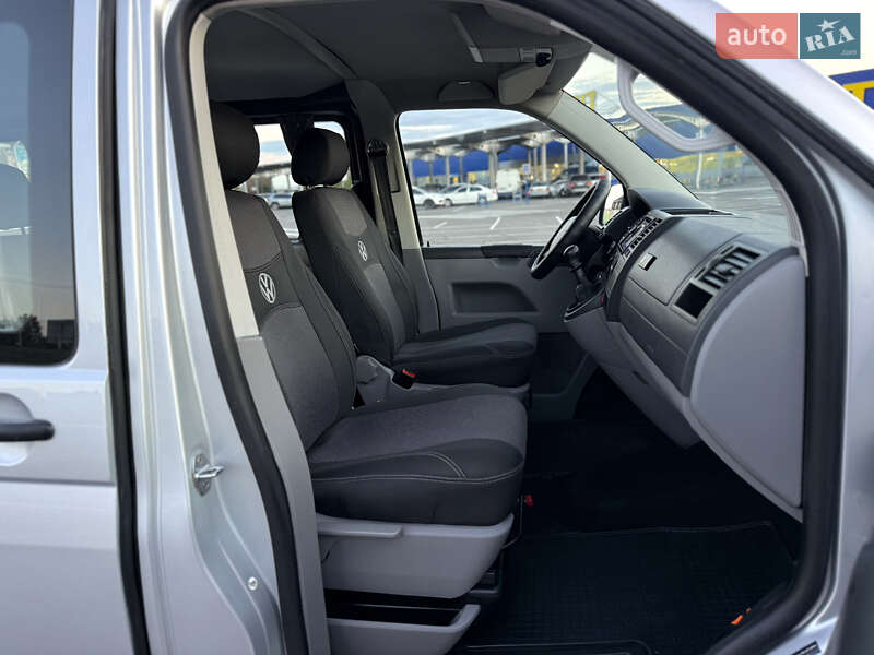 Минивэн Volkswagen Transporter 2008 в Виннице