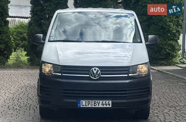 Грузовой фургон Volkswagen Transporter 2016 в 