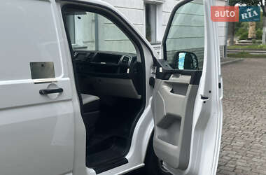 Грузовой фургон Volkswagen Transporter 2016 в 