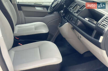 Грузовой фургон Volkswagen Transporter 2016 в 