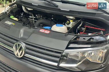Грузовой фургон Volkswagen Transporter 2016 в 