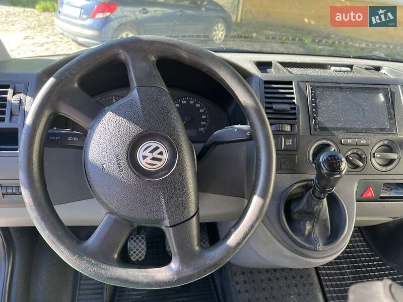 Минивэн Volkswagen Transporter 2007 в Каменец-Подольском