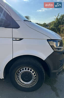 Грузовой фургон Volkswagen Transporter 2015 в 