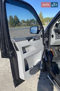 Минивэн Volkswagen Transporter 2009 в 