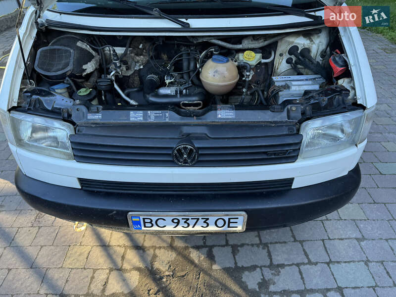 Минивэн Volkswagen Transporter 2002 в Львове