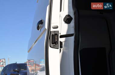 Грузовой фургон Volkswagen Transporter 2021 в 