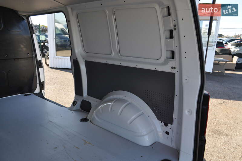 Грузовой фургон Volkswagen Transporter 2021 в Киеве