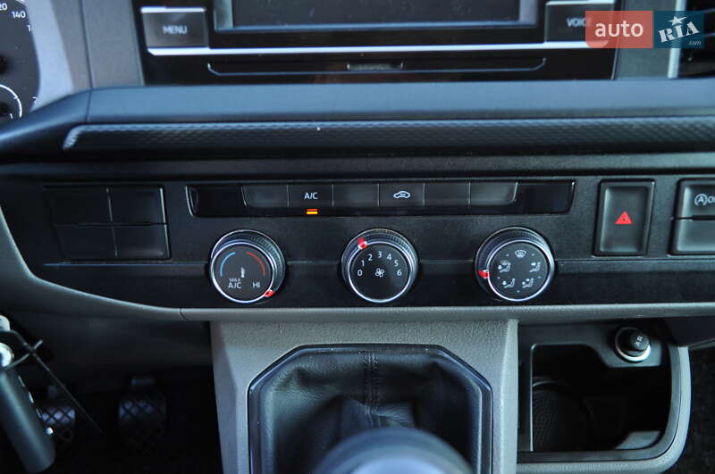 Грузовой фургон Volkswagen Transporter 2021 в Киеве