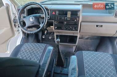 Минивэн Volkswagen Transporter 2000 в 