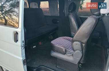 Минивэн Volkswagen Transporter 2000 в 