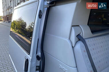 Минивэн Volkswagen Transporter 2002 в 