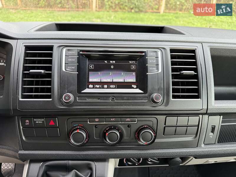Минивэн Volkswagen Transporter 2016 в Стрые