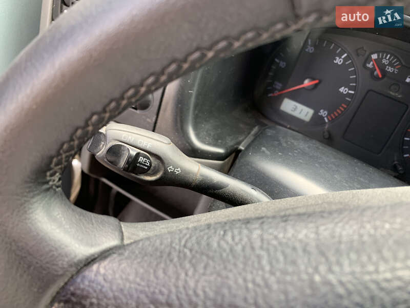 Минивэн Volkswagen Transporter 2000 в Броварах