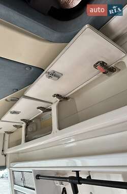 Минивэн Volkswagen Transporter 2006 в 