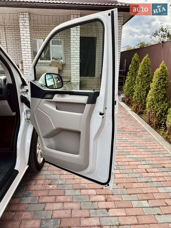Минивэн Volkswagen Transporter 2018 в Лозовой