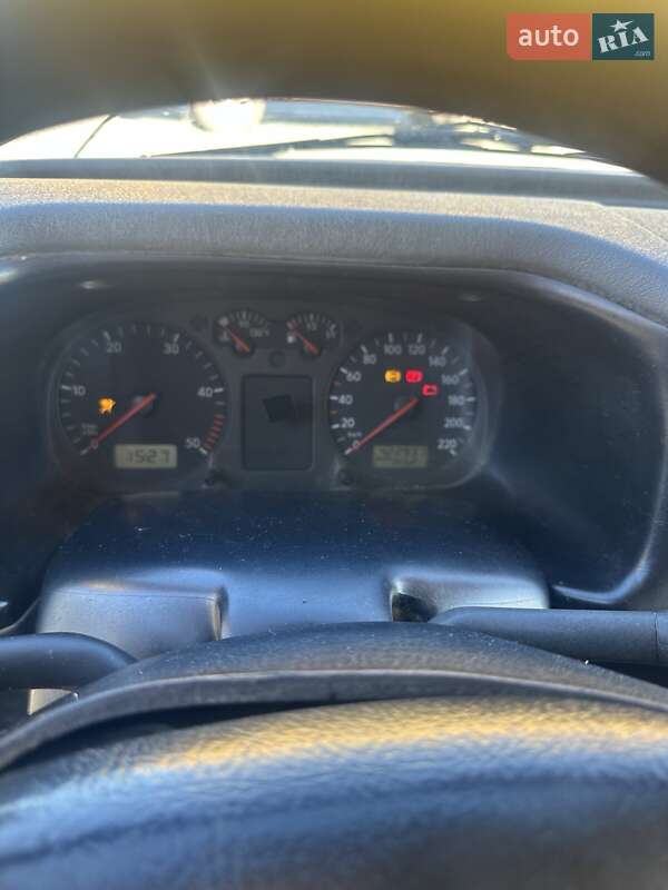 Грузовой фургон Volkswagen Transporter 1998 в Белогорье