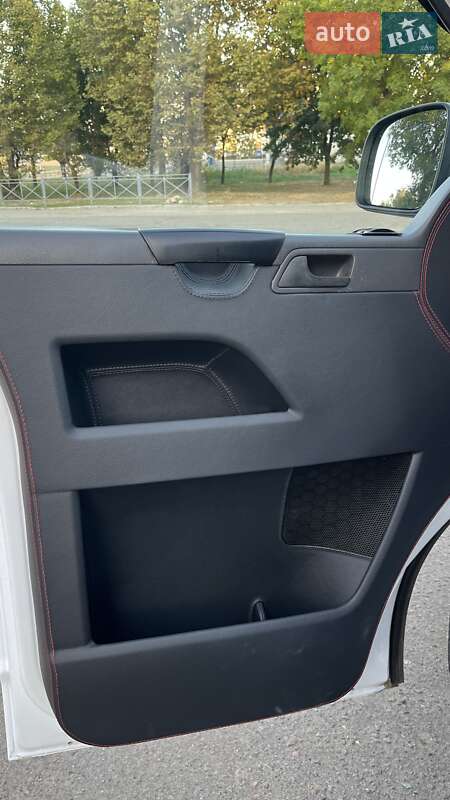 Минивэн Volkswagen Transporter 2008 в Николаеве