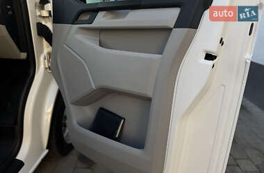 Грузовой фургон Volkswagen Transporter 2019 в 