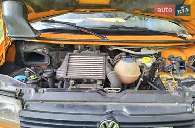 Минивэн Volkswagen Transporter 2002 в 
