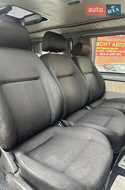 Минивэн Volkswagen Transporter 2004 в 