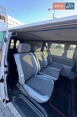Грузопассажирский фургон Volkswagen Transporter 2002 в 