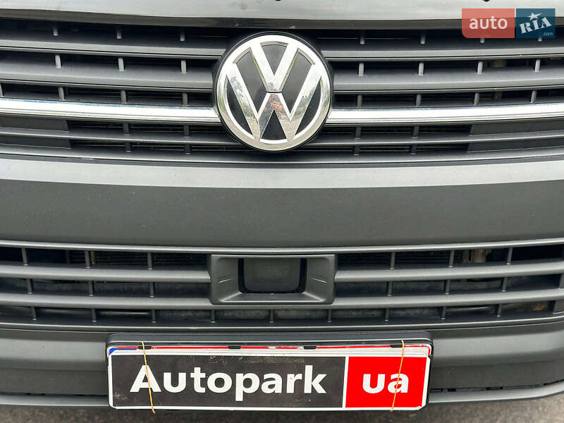 Грузовой фургон Volkswagen Transporter 2016 в Виннице