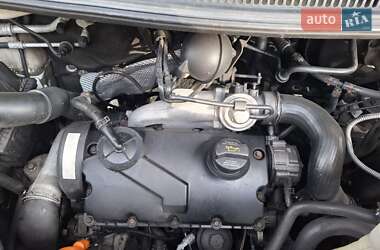Минивэн Volkswagen Transporter 2006 в 
