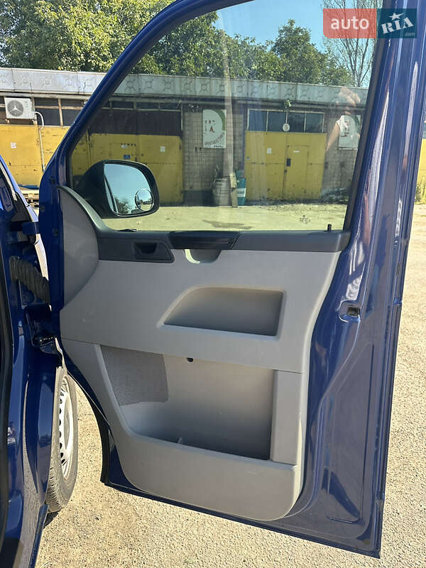 Вантажний фургон Volkswagen Transporter 2013 в Одесі фото 10 Вантажний фургон Volkswagen Transporter 2013 в Одесі
