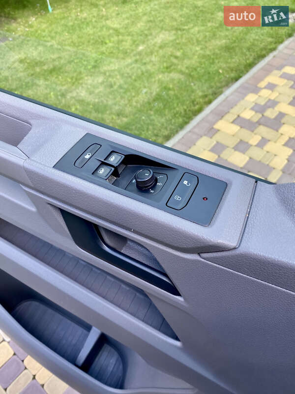 Грузовой фургон Volkswagen Transporter 2021 в Киеве
