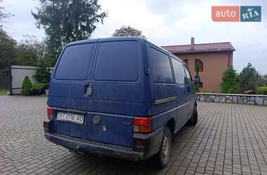 Минивэн Volkswagen Transporter 2000 в 