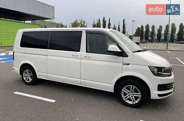 Минивэн Volkswagen Transporter 2016 в 