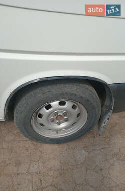 Минивэн Volkswagen Transporter 2002 в 