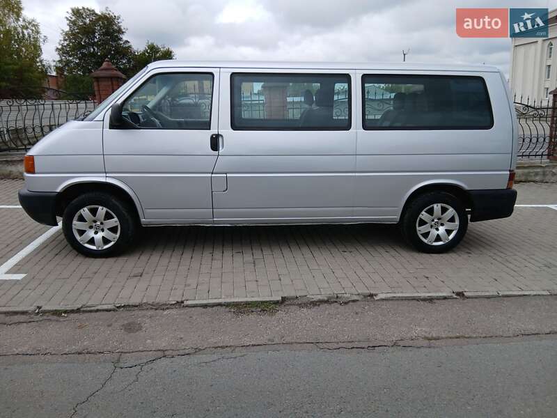 Минивэн Volkswagen Transporter 2003 в Ровно