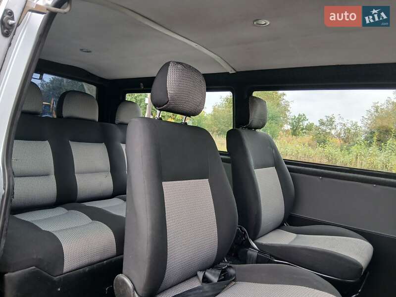 Минивэн Volkswagen Transporter 2003 в Ровно