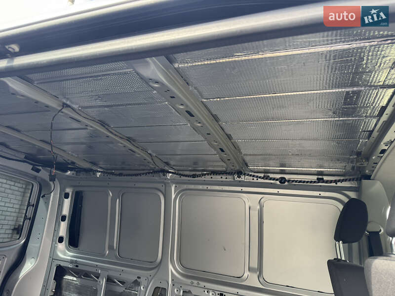 Минивэн Volkswagen Transporter 2021 в Яготине