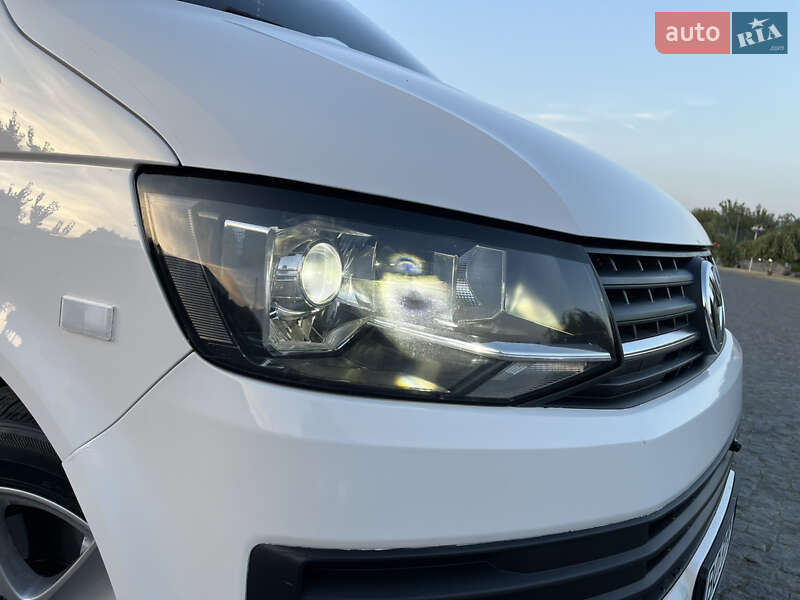 Минивэн Volkswagen Transporter 2016 в Львове
