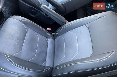 Минивэн Volkswagen Transporter 2016 в 
