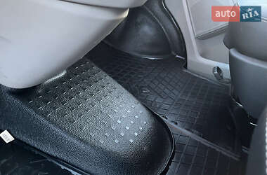 Минивэн Volkswagen Transporter 2016 в 