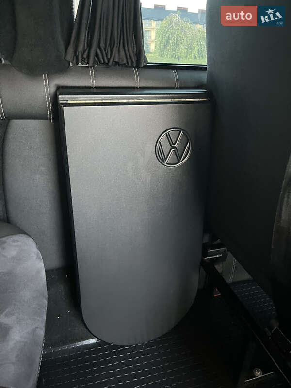Минивэн Volkswagen Transporter 2016 в Львове