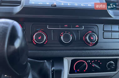 Минивэн Volkswagen Transporter 2016 в 