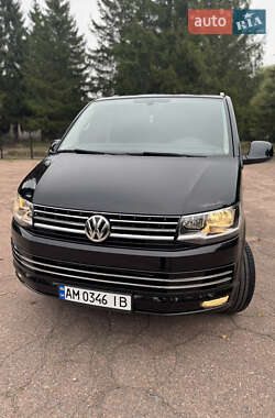 Минивэн Volkswagen Transporter 2019 в 