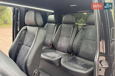 Минивэн Volkswagen Transporter 2019 в 
