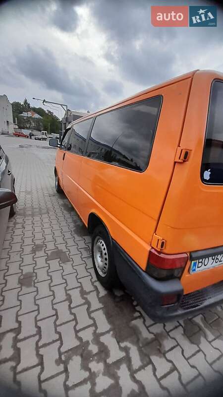 Минивэн Volkswagen Transporter 2000 в Тернополе