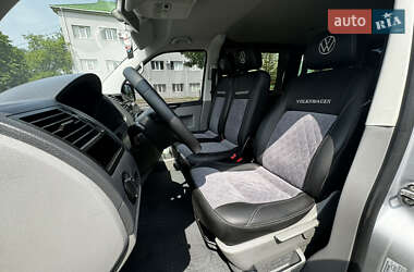 Минивэн Volkswagen Transporter 2004 в 