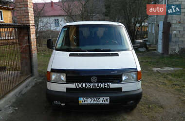 Минивэн Volkswagen Transporter 2000 в 