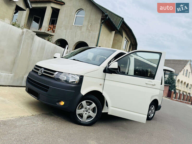 Минивэн Volkswagen Transporter 2010 в Солотвине