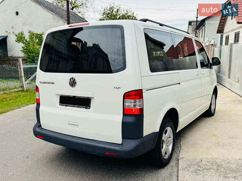 Минивэн Volkswagen Transporter 2010 в Солотвине
