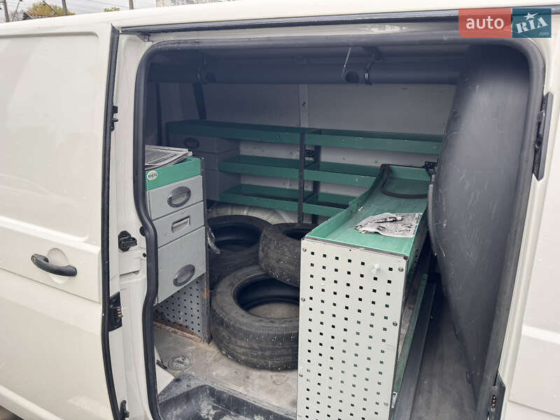 Грузовой фургон Volkswagen Transporter 2016 в Киеве фото 9 Грузовой фургон Volkswagen Transporter 2016 в Киеве
